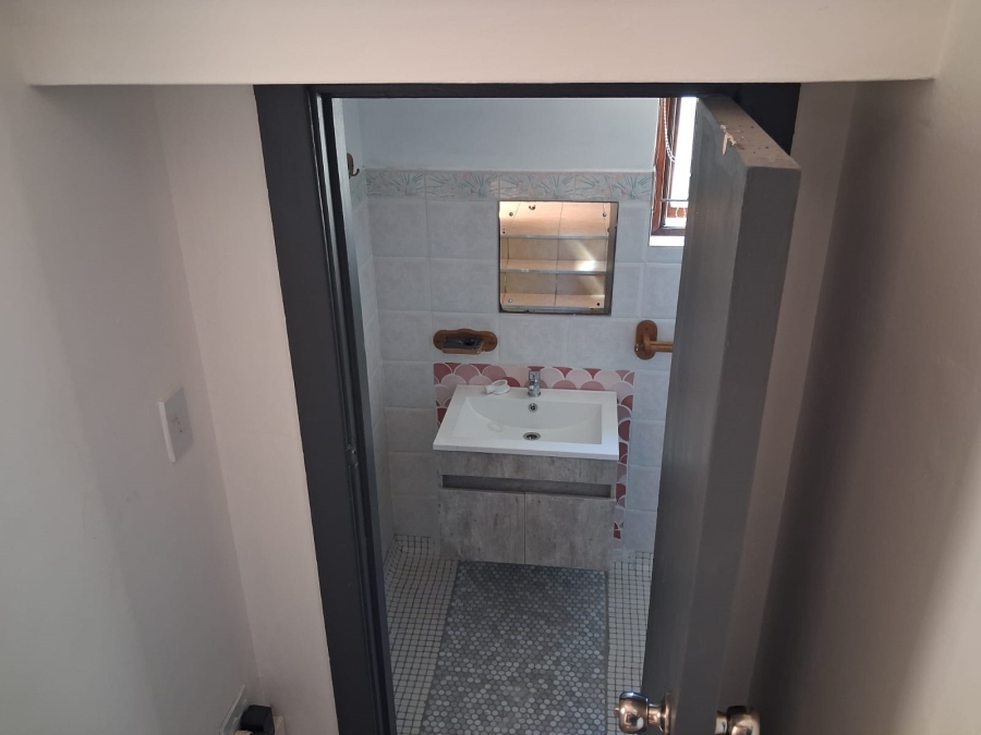 To Let 3 Bedroom Property for Rent in Selborne Eastern Cape